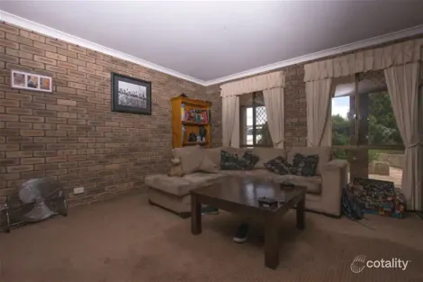 Property photo of 31 Gladstone Road Leeming WA 6149