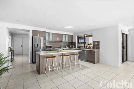 Property photo of 22 Forest Oak Court Cranbourne VIC 3977