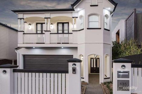 Property photo of 135 Arthur Terrace Red Hill QLD 4059