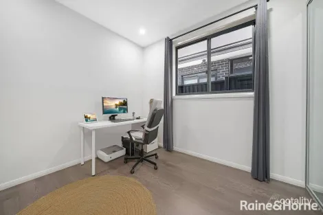 Property photo of 12 Stoneham Circuit Oran Park NSW 2570