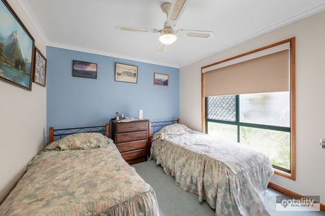 Property photo of 17 Pharlap Parade Branyan QLD 4670