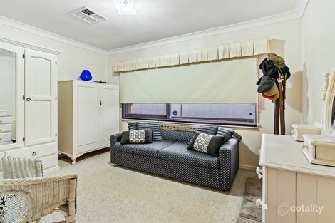 Property photo of 35 Tallowwood Crescent Bradbury NSW 2560