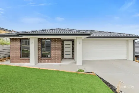 8 Scenic Rise, Pakenham, VIC 3810