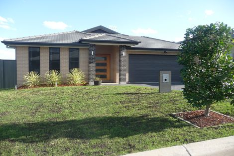 10 Windross Dr, Warners Bay, NSW 2282