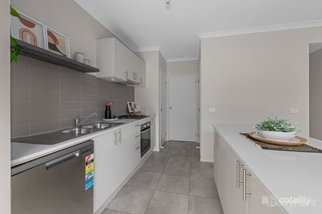 Property photo of 1 Auburn Close Pakenham VIC 3810