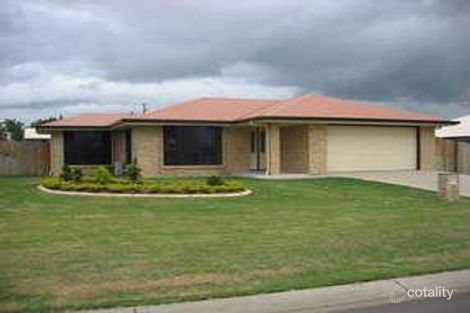 18 Cypress Ave, Norman Gardens, QLD 4701