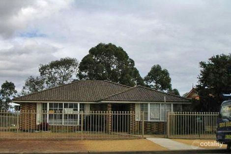 31 Cook Pde, St Clair, NSW 2759