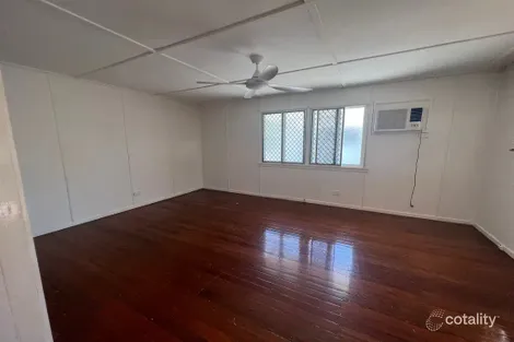 Property photo of 35 Logan Avenue Oxley QLD 4075