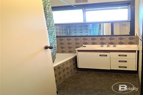 Property photo of 2/2 Turner Street Bacchus Marsh VIC 3340