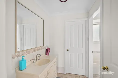 Property photo of 4 Plane Tree Close Bowral NSW 2576