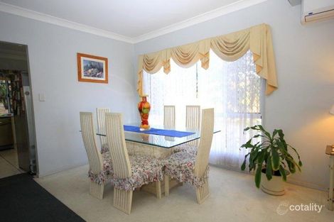 Property photo of 2 Royal Court Carindale QLD 4152