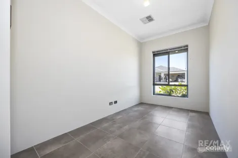Property photo of 13 Ligula Street Jindalee WA 6036
