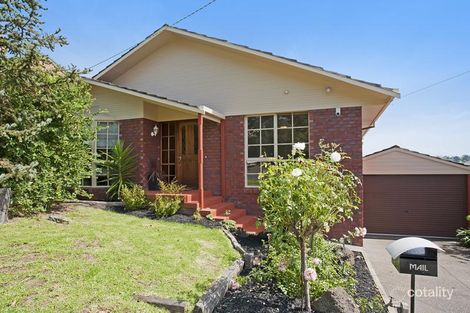 Property photo of 10 Tuxen Court Highton VIC 3216