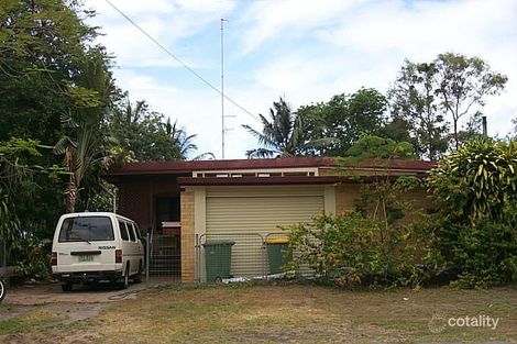 28 Poinsettia St, Holloways Beach, QLD 4878