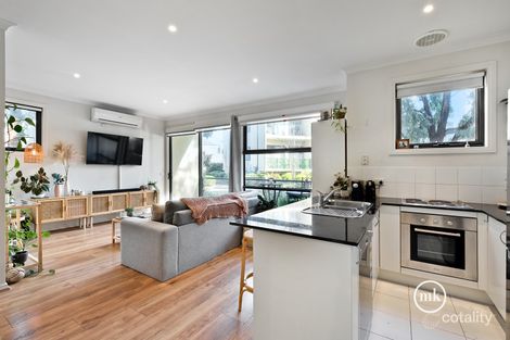 Property photo of 1/30 Diamond Boulevard Greensborough VIC 3088