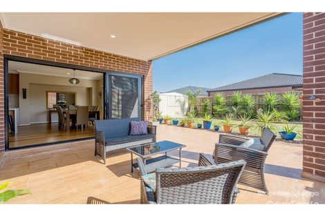 Property photo of 16 Reveille Way Mickleham VIC 3064