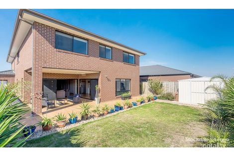 Property photo of 16 Reveille Way Mickleham VIC 3064