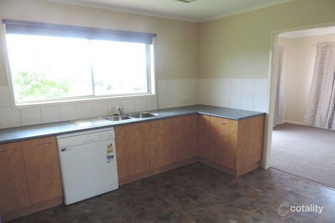 112 Trouts Rd, Stafford Heights, QLD 4053