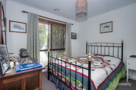 Property photo of 39 Ewing Drive Romsey VIC 3434