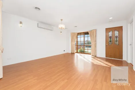 Property photo of 5 Hepburn Place Sydenham VIC 3037