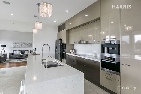 Property photo of 18 Elborough Avenue Uraidla SA 5142