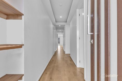 Property photo of 18 Sinopia Street Tarneit VIC 3029