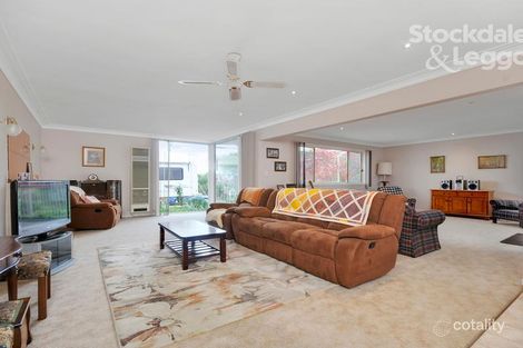 Property photo of 2 Urbahns Crescent Morwell VIC 3840