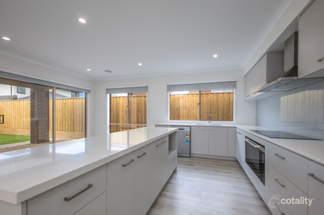 Property photo of 18 Notch Road Sunbury VIC 3429