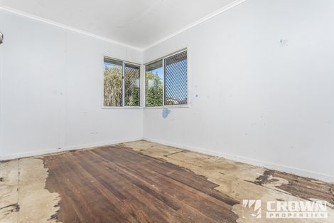 Property photo of 27 Pownall Crescent Margate QLD 4019