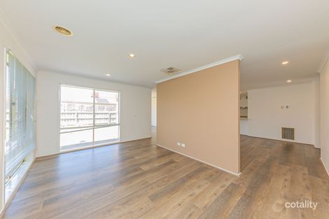 Property photo of 26 Grand Arch Way Berwick VIC 3806