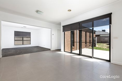 Property photo of 37 Chase Boulevard Alfredton VIC 3350