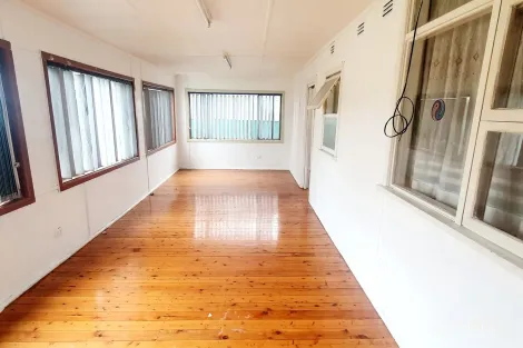 Property photo of 12 Crosby Crescent Fairfield NSW 2165