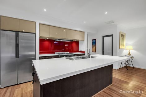 Property photo of 27 Viewmont Avenue Craigieburn VIC 3064