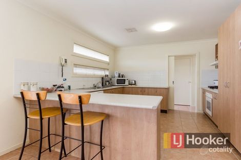 Property photo of 24/52-54 Shinners Avenue Berwick VIC 3806