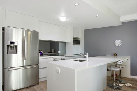 Property photo of 305/18 Fern Street Surfers Paradise QLD 4217