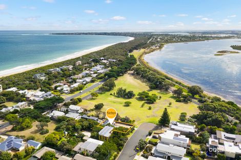 Property photo of 1/17 Queen Street Queenscliff VIC 3225