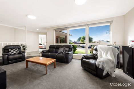 Property photo of 39 Severn Crescent Rowville VIC 3178