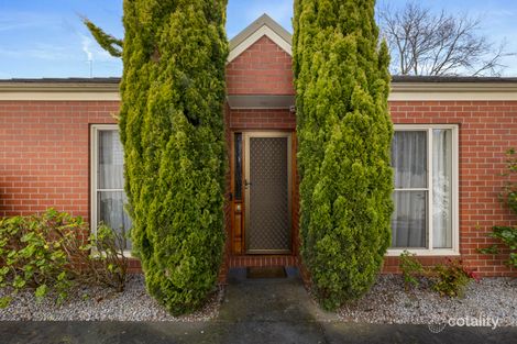 2/210 Forest St, Wendouree, VIC 3355