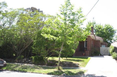 1 Gwenda Ave, Canterbury, VIC 3126