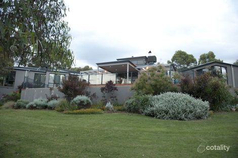 Property photo of 35 Rosehill Road Lower Plenty VIC 3093