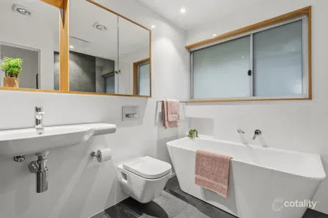 Property photo of 65 Strathalbyn Road Aldgate SA 5154