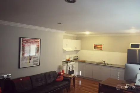 2/8 Querrin St, Yeronga, QLD 4104
