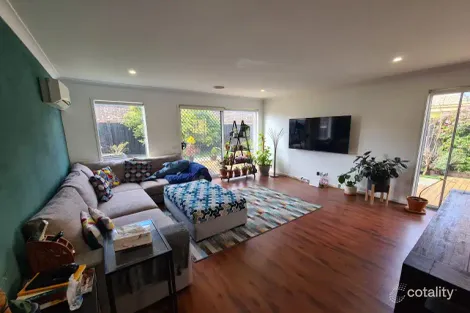Property photo of 1 Condina Place Point Cook VIC 3030