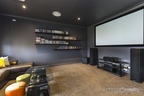 Property photo of 29 Hooghly Avenue Cameron Park NSW 2285