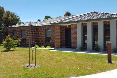 5 Rosie Pl, Ballarat East, VIC 3350