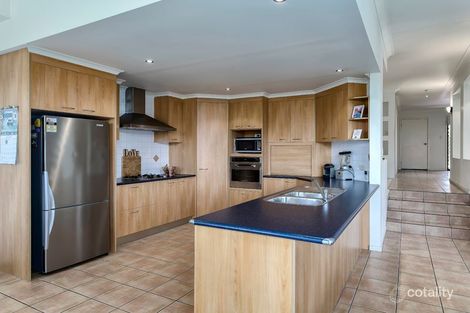 Property photo of 27 Matthau Place McDowall QLD 4053