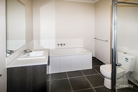 Property photo of 15 Alphie Way Doreen VIC 3754