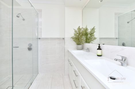 Property photo of 8 Bulbul Crescent Fletcher NSW 2287