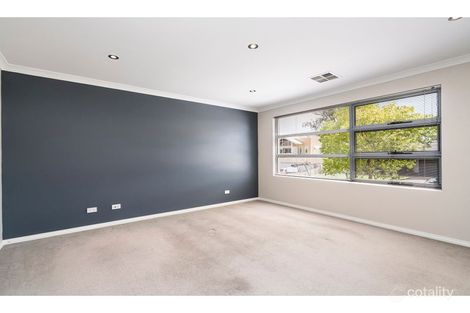 Property photo of 6 Fairvale Bend Madeley WA 6065