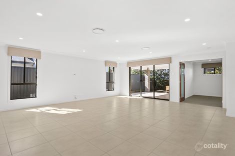 Property photo of 4 Popple Way Calderwood NSW 2527